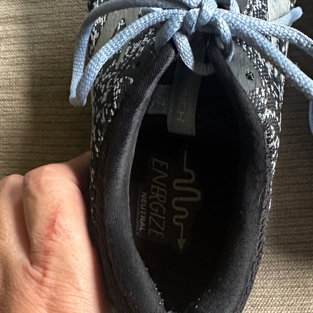 Brooks Women's Launch 6 Running Shoes, - Picture 8 of 14